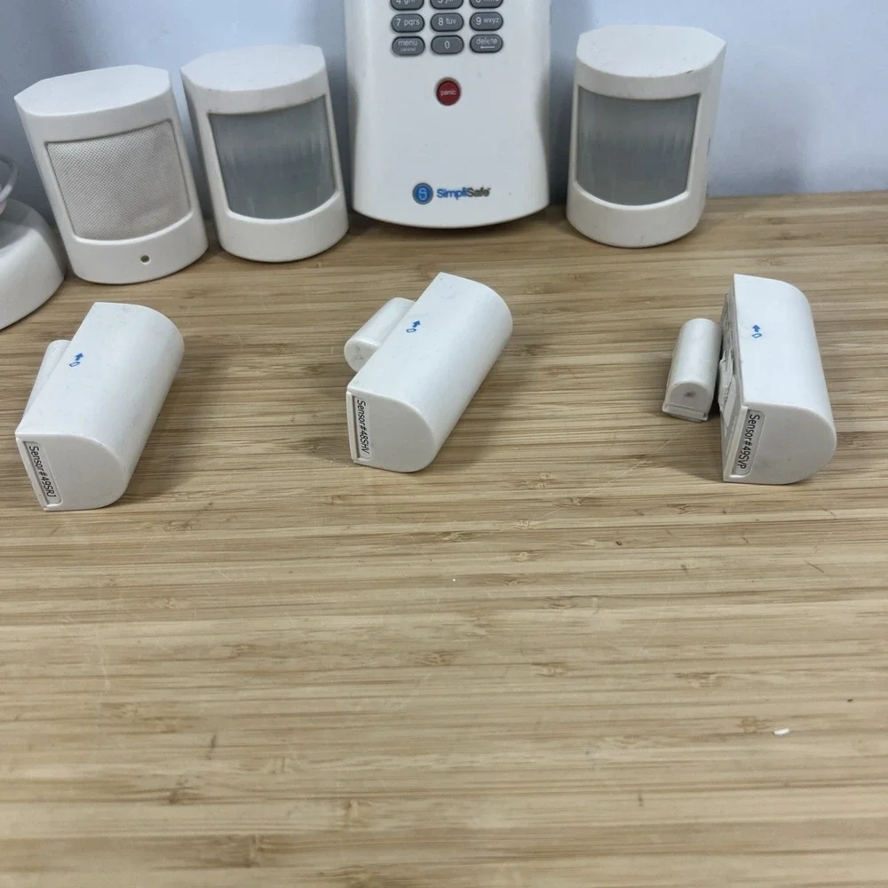 SimpliSafe BS2000 1st Generation Home Security System Keypad Sensors Lot